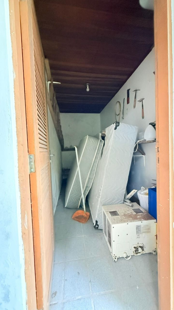 Casa com 160m², 3 quartos, 2 garagens, no bairro Ingleses do Rio Vermelho em Florianópolis