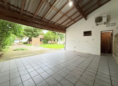 Casa com 160m², 3 quartos, 2 garagens, no bairro Ingleses do Rio Vermelho em Florianópolis