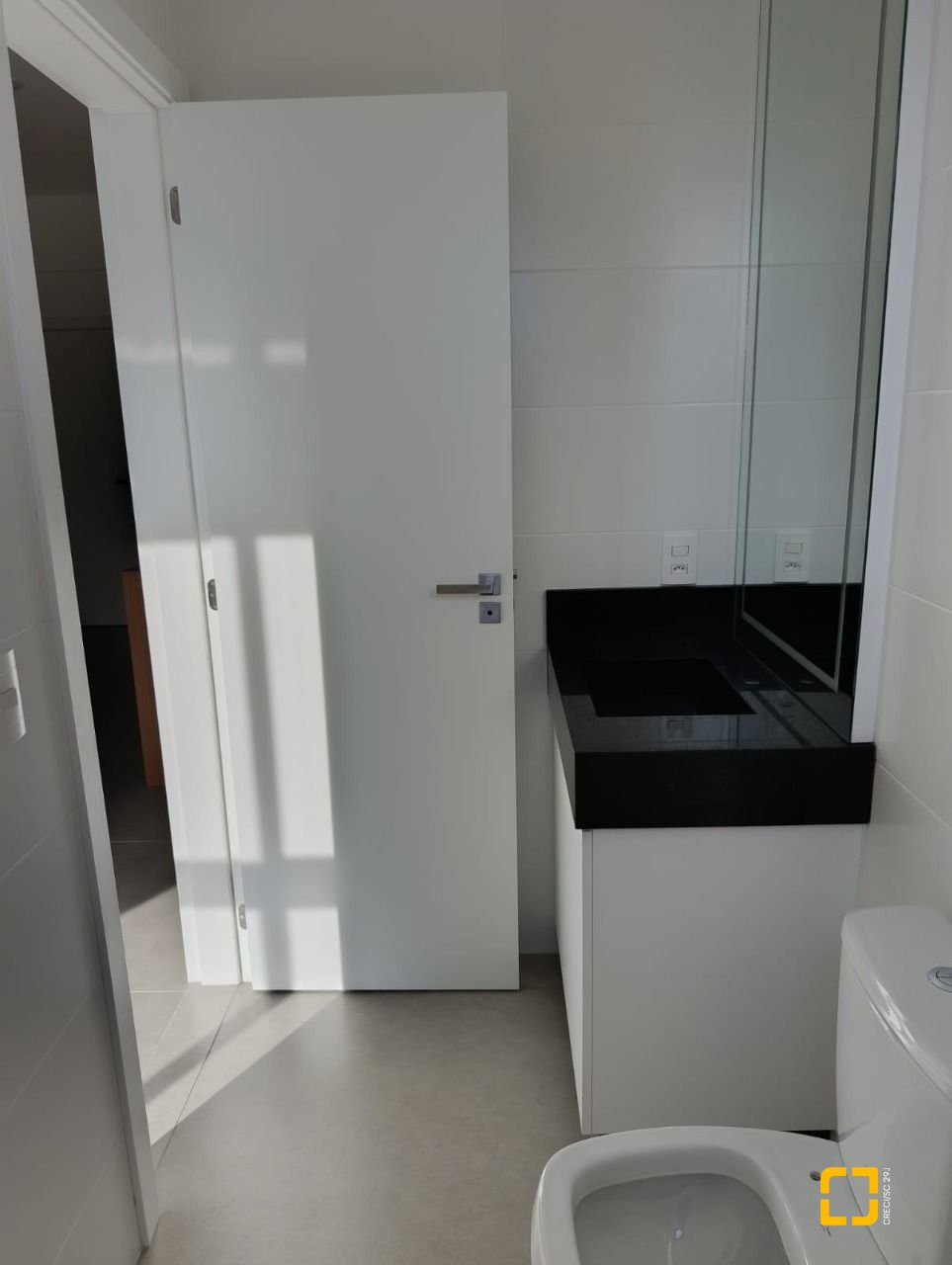 Studio com 32m², 1 quarto, 1 garagem, no bairro Centro em Florianópolis