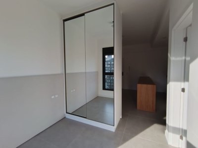 Studio com 32m², 1 quarto, 1 garagem, no bairro Centro em Florianópolis