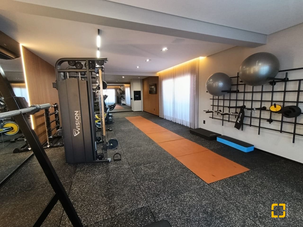 Studio com 32m², 1 quarto, 1 garagem, no bairro Centro em Florianópolis