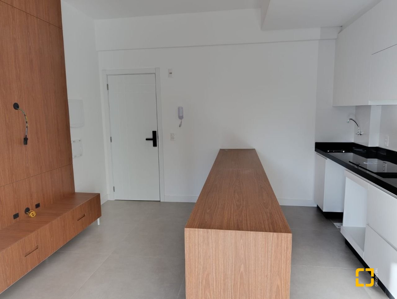 Studio com 32m², 1 quarto, 1 garagem, no bairro Centro em Florianópolis