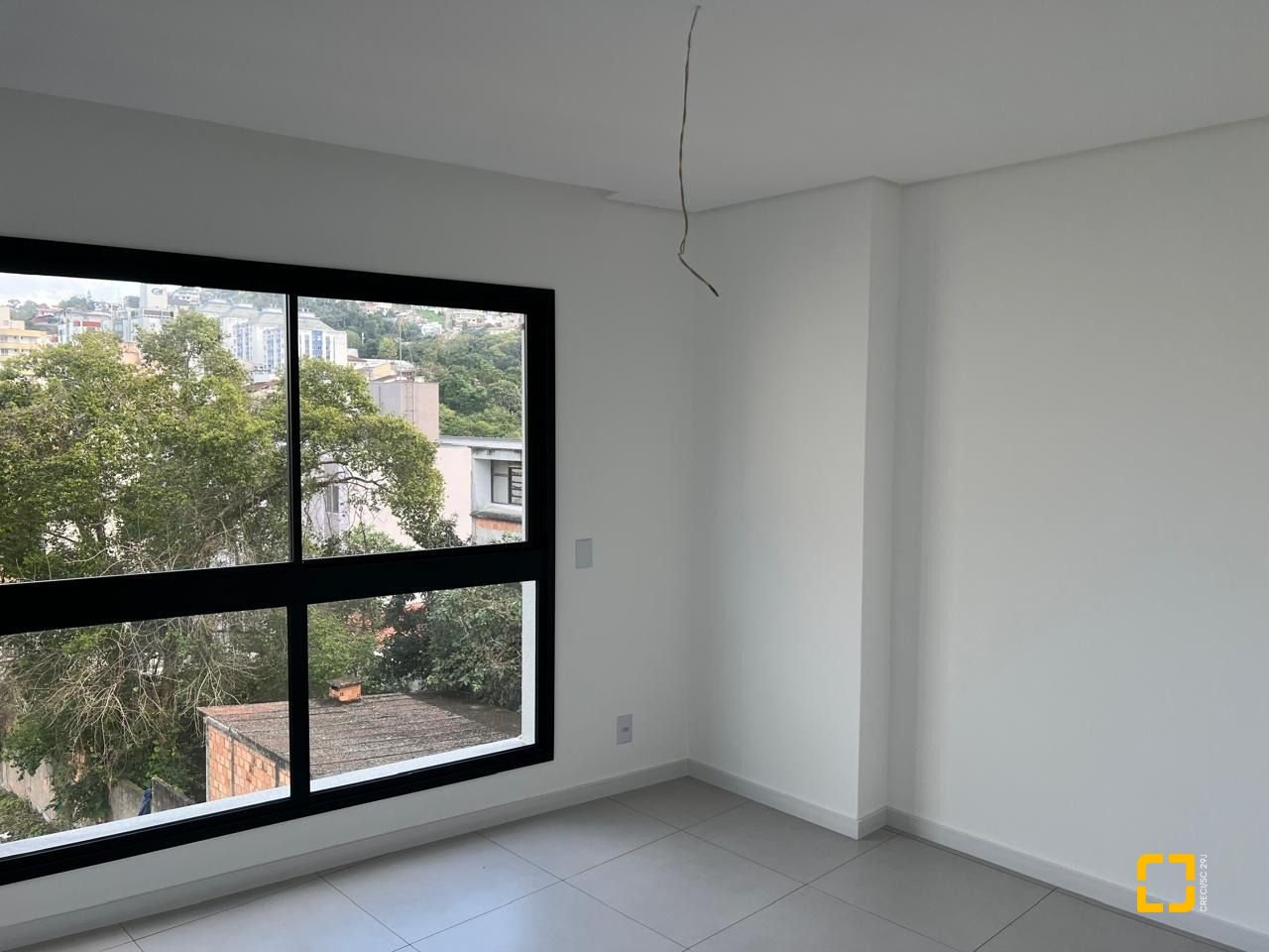 Apartamento com 43m², 1 quarto (sendo 1 suíte), 1 garagem, no bairro Trindade em Florianópolis