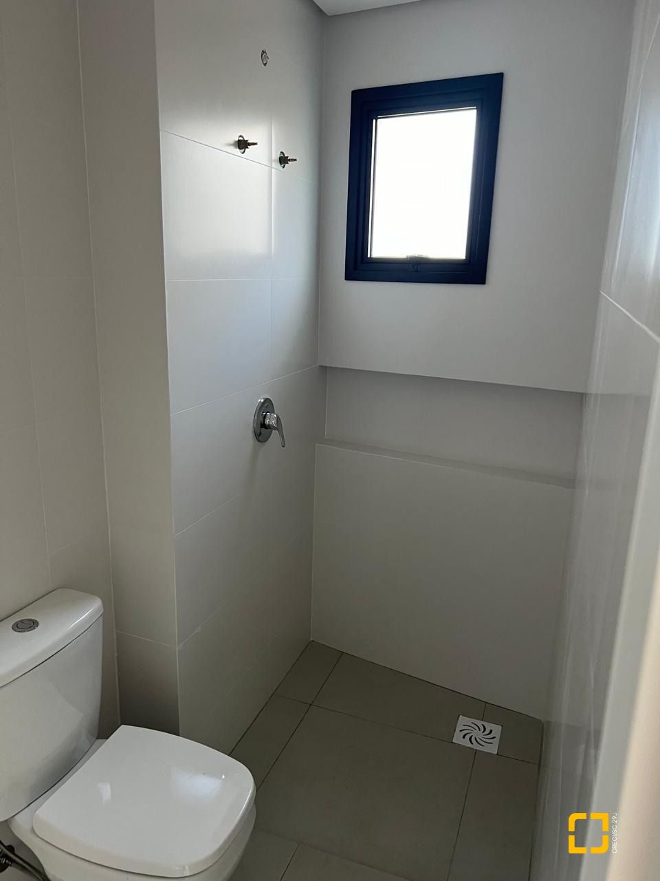 Apartamento com 43m², 1 quarto (sendo 1 suíte), 1 garagem, no bairro Trindade em Florianópolis