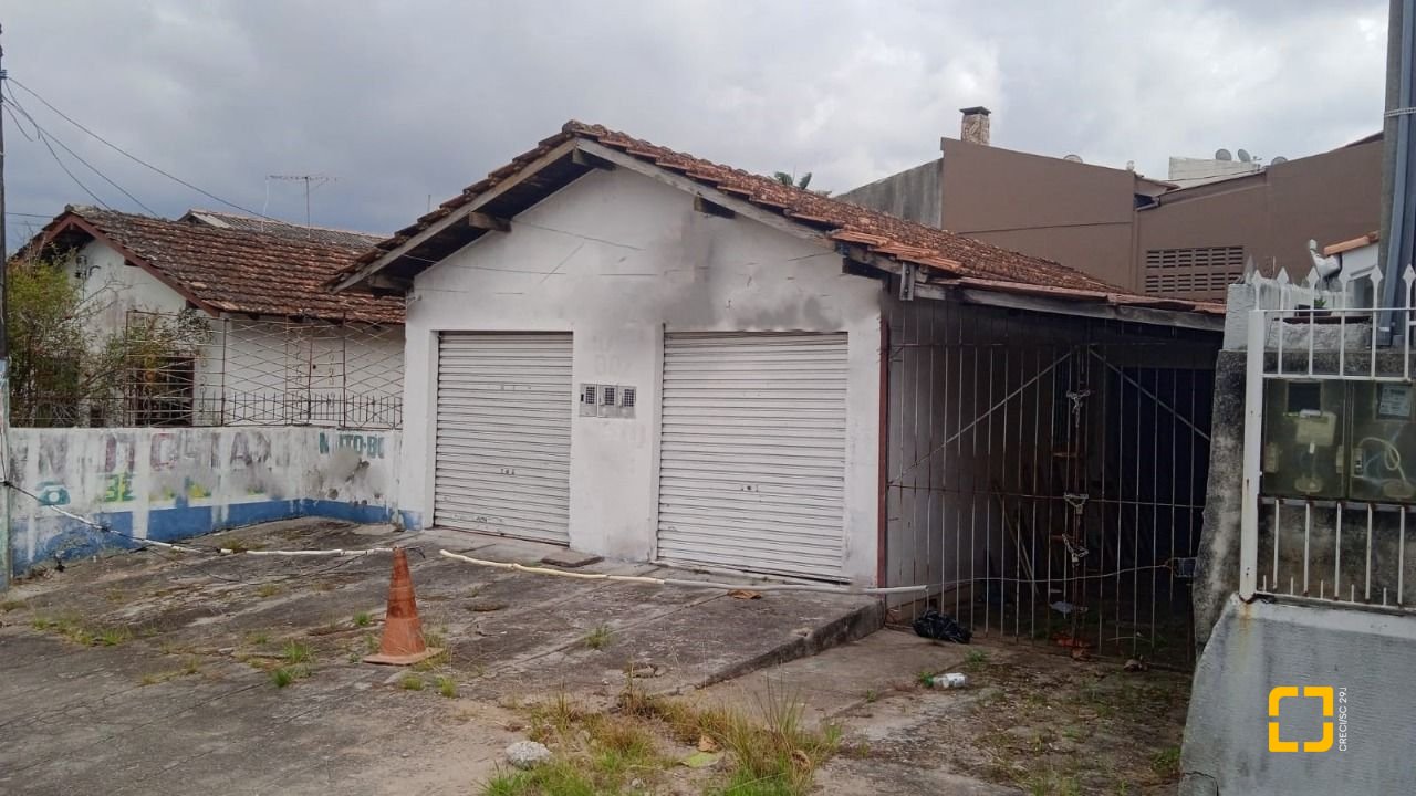 Sala com 120m², no bairro Bela Vista em São José