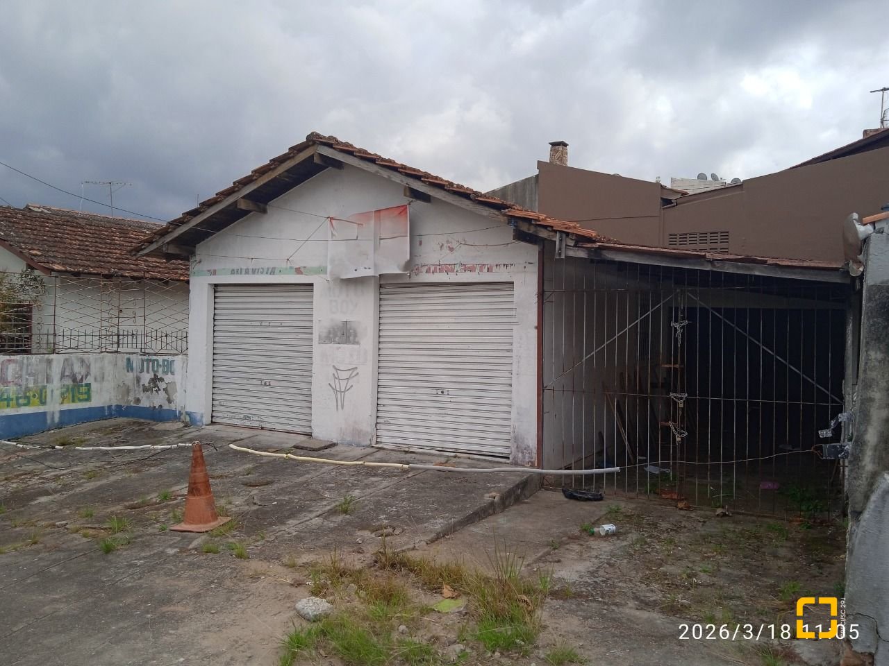 Sala com 120m², no bairro Bela Vista em São José