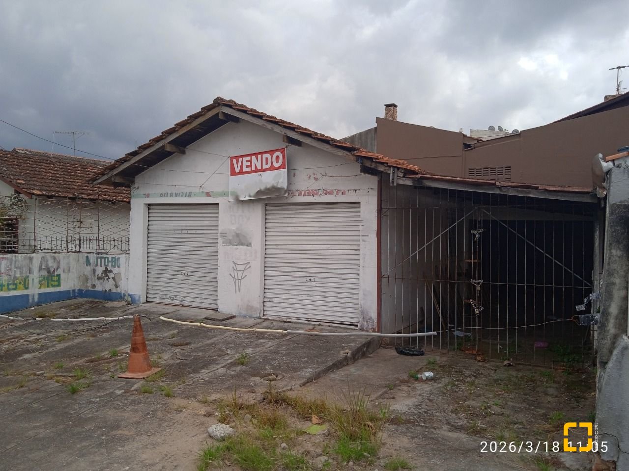 Sala com 120m², no bairro Bela Vista em São José