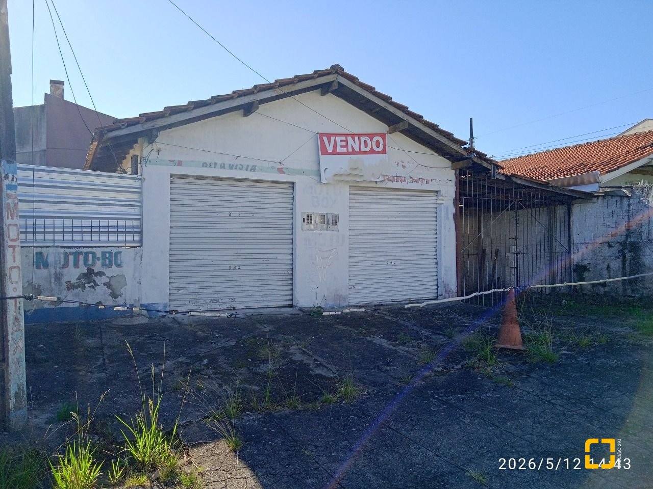 Sala com 120m², no bairro Bela Vista em São José