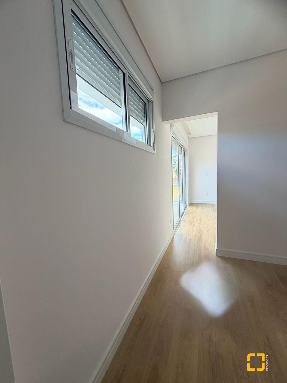 Casa de Condomínio com 226m², 4 quartos (sendo 3 suítes), 2 garagens, no bairro Rio Vermelho em Florianópolis