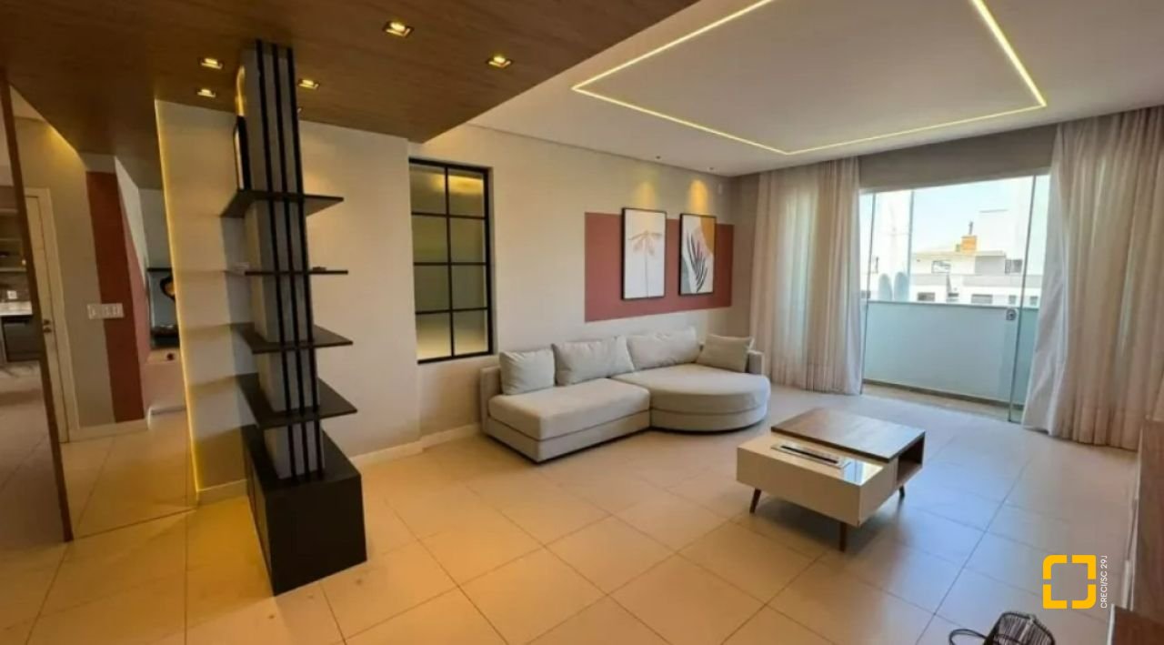 Cobertura com 210m², 3 quartos (sendo 3 suítes), 2 garagens, no bairro Ingleses em Florianópolis