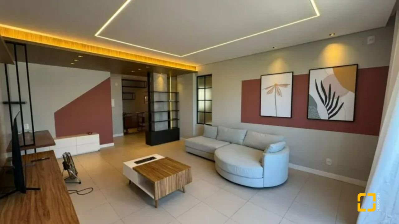 Cobertura com 210m², 3 quartos (sendo 3 suítes), 2 garagens, no bairro Ingleses em Florianópolis