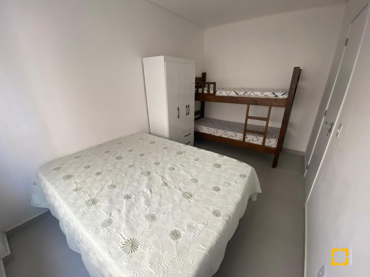 Apartamento com 79m², 2 quartos (sendo 1 suíte), 1 garagem, no bairro Ingleses do Rio Vermelho em Florianópolis