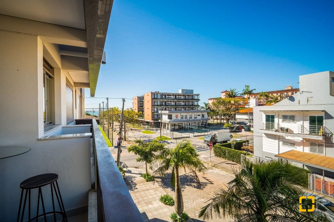 Apartamento com 115m², 3 quartos (sendo 3 suítes), 2 garagens, no bairro Jurerê em Florianópolis
