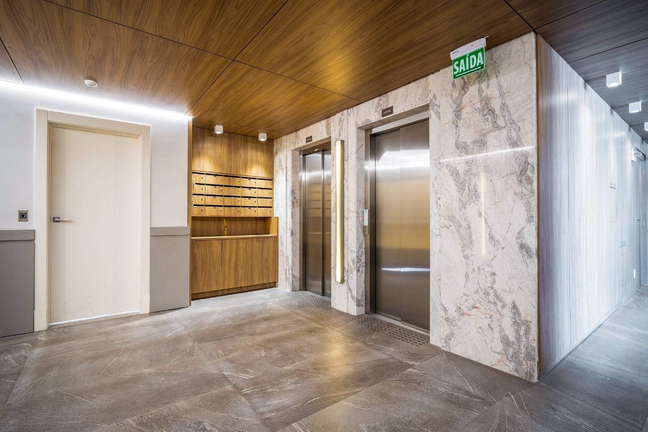 Apartamento com 115m², 3 quartos (sendo 3 suítes), 2 garagens, no bairro Jurerê em Florianópolis