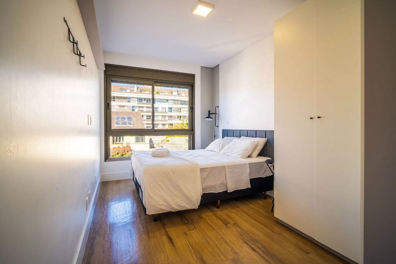 Apartamento com 115m², 3 quartos (sendo 3 suítes), 2 garagens, no bairro Jurerê em Florianópolis