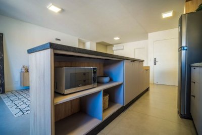 Apartamento com 115m², 3 quartos (sendo 3 suítes), 2 garagens, no bairro Jurerê em Florianópolis