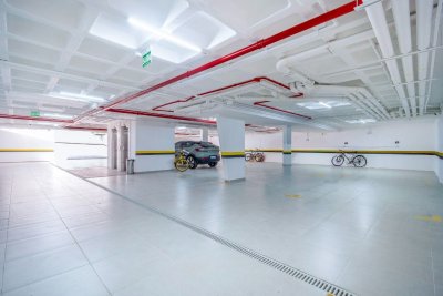 Apartamento com 115m², 3 quartos (sendo 3 suítes), 2 garagens, no bairro Jurerê em Florianópolis