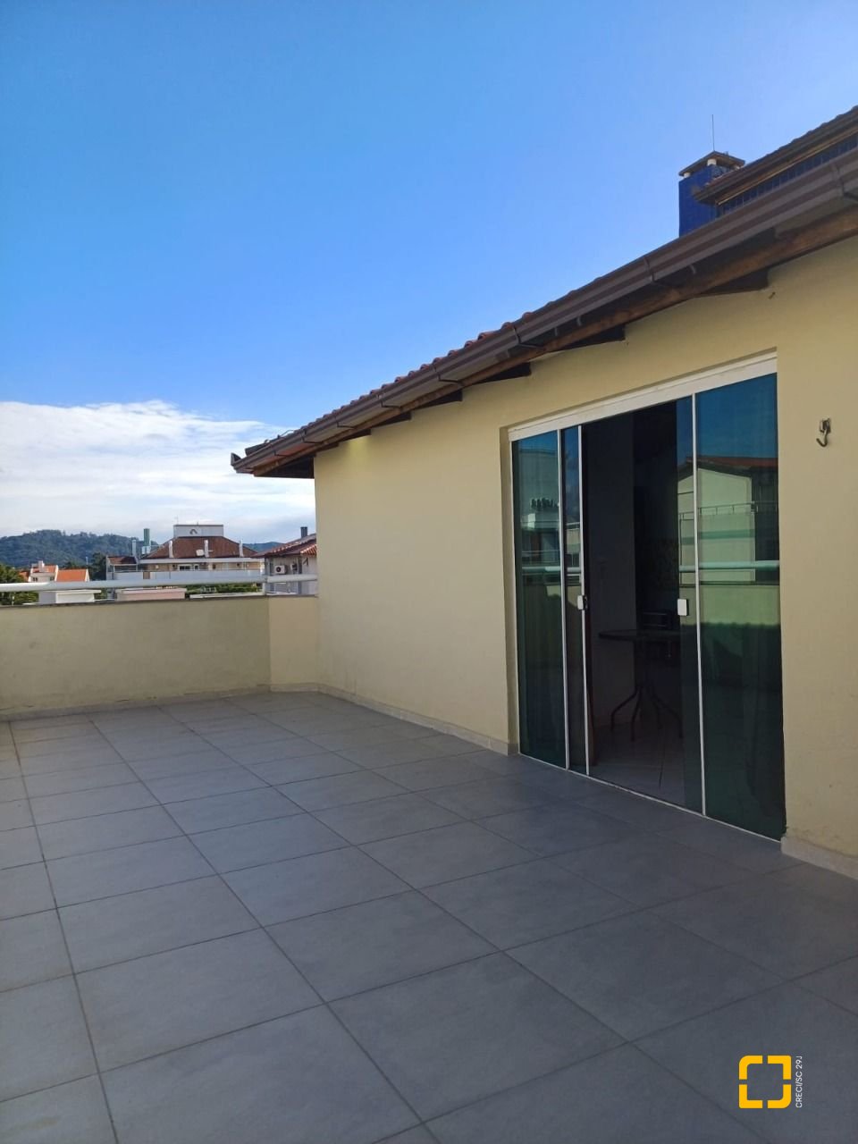 Cobertura com 126m², 3 quartos (sendo 1 suíte), 1 garagem, no bairro Cachoeira do Bom Jesus em Florianópolis
