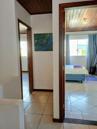 Cobertura com 126m², 3 quartos (sendo 1 suíte), 1 garagem, no bairro Cachoeira do Bom Jesus em Florianópolis