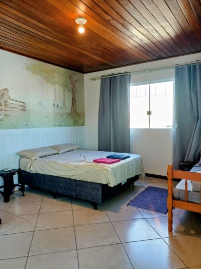 Cobertura com 126m², 3 quartos (sendo 1 suíte), 1 garagem, no bairro Cachoeira do Bom Jesus em Florianópolis