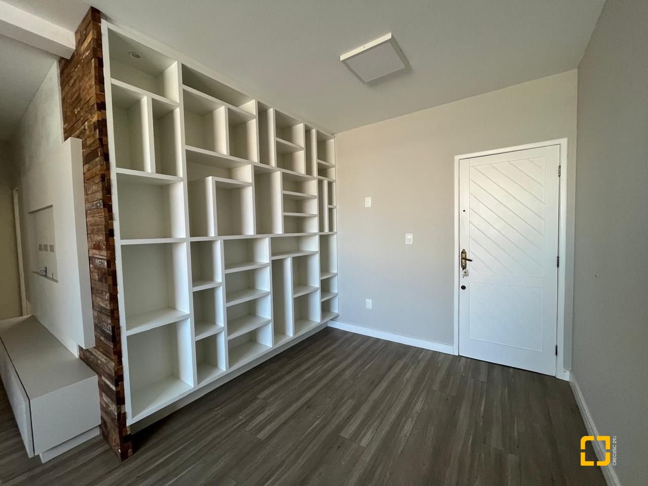 Apartamento com 80m², 2 quartos (sendo 1 suíte), 1 garagem, no bairro Canto em Florianópolis