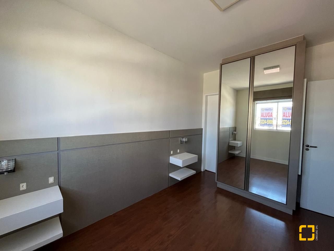 Apartamento com 80m², 2 quartos (sendo 1 suíte), 1 garagem, no bairro Canto em Florianópolis