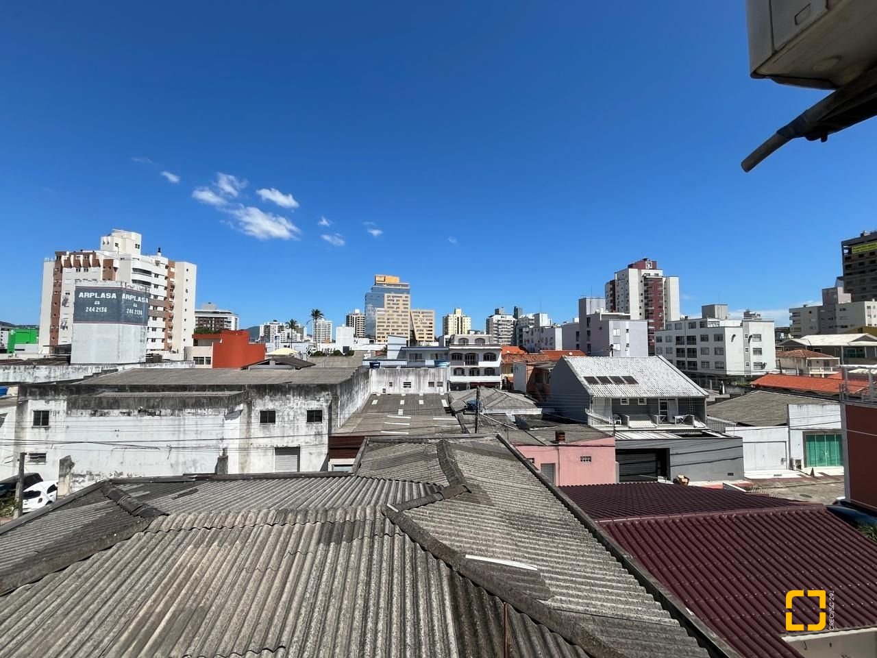 Apartamento com 80m², 2 quartos (sendo 1 suíte), 1 garagem, no bairro Canto em Florianópolis