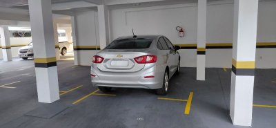 Apartamento com 80m², 2 quartos (sendo 1 suíte), 1 garagem, no bairro Canto em Florianópolis