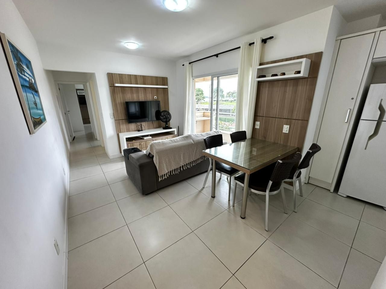 Apartamento com 71m², 2 quartos (sendo 2 suítes), 1 garagem, no bairro Cachoeira do Bom Jesus em Florianópolis