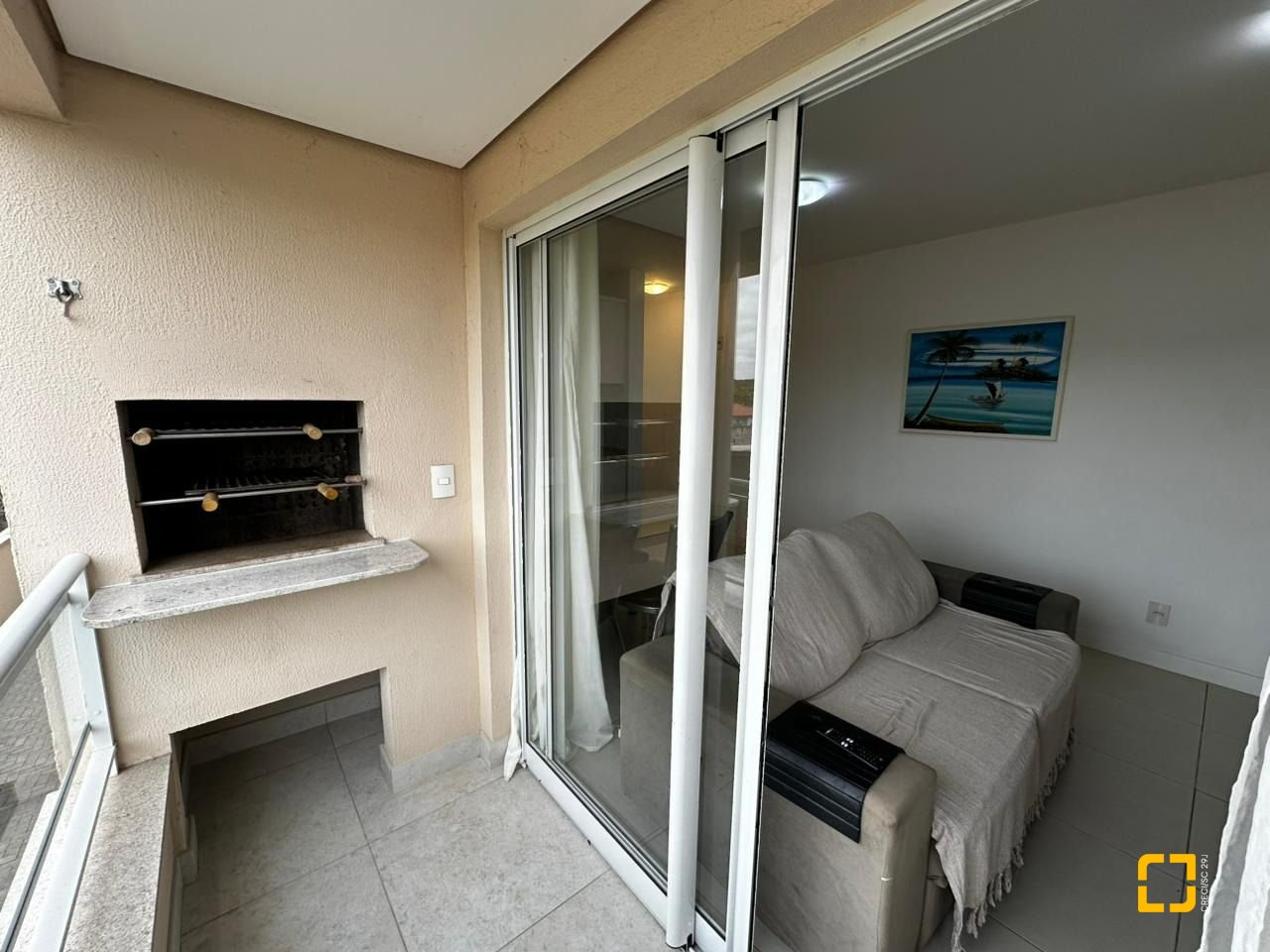 Apartamento com 71m², 2 quartos (sendo 2 suítes), 1 garagem, no bairro Cachoeira do Bom Jesus em Florianópolis