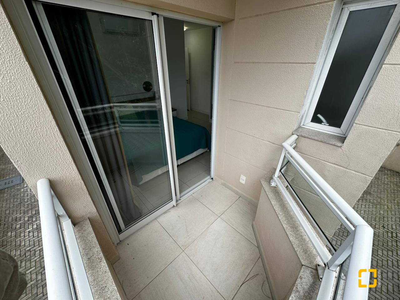 Apartamento com 71m², 2 quartos (sendo 2 suítes), 1 garagem, no bairro Cachoeira do Bom Jesus em Florianópolis