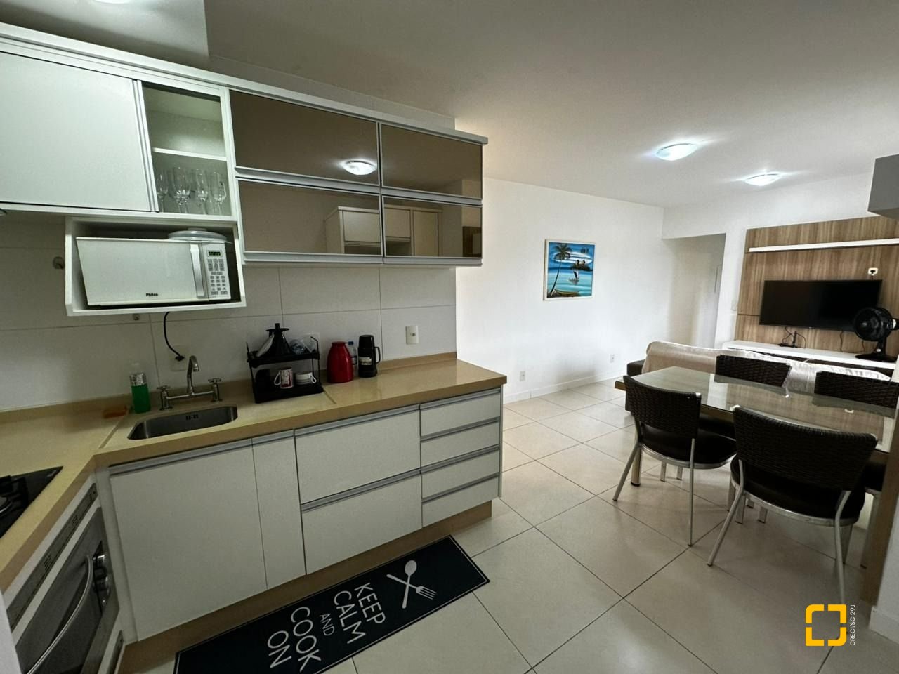 Apartamento com 71m², 2 quartos (sendo 2 suítes), 1 garagem, no bairro Cachoeira do Bom Jesus em Florianópolis