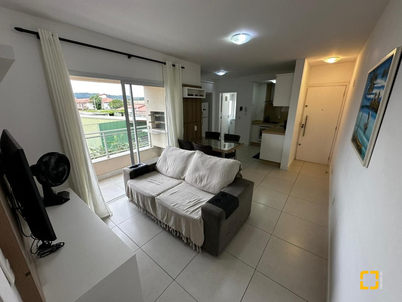 Apartamento com 71m², 2 quartos (sendo 2 suítes), 1 garagem, no bairro Cachoeira do Bom Jesus em Florianópolis