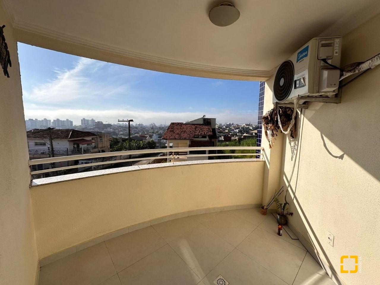 Apartamento com 65m², 2 quartos, 1 garagem, no bairro Jardim Atlântico em Florianópolis