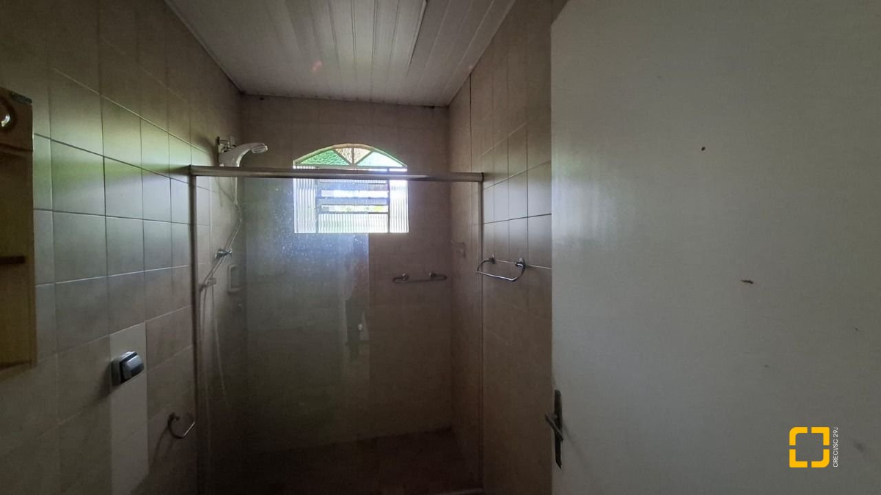 Casa com 138m², 2 quartos, no bairro Centro em Palhoça