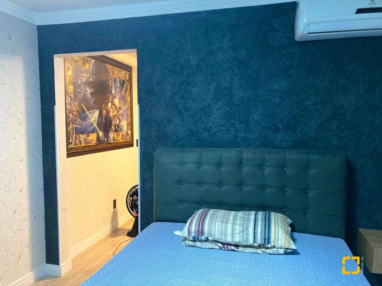 Casa com 224m², 3 quartos (sendo 1 suíte), 2 garagens, no bairro Centro em Palhoça