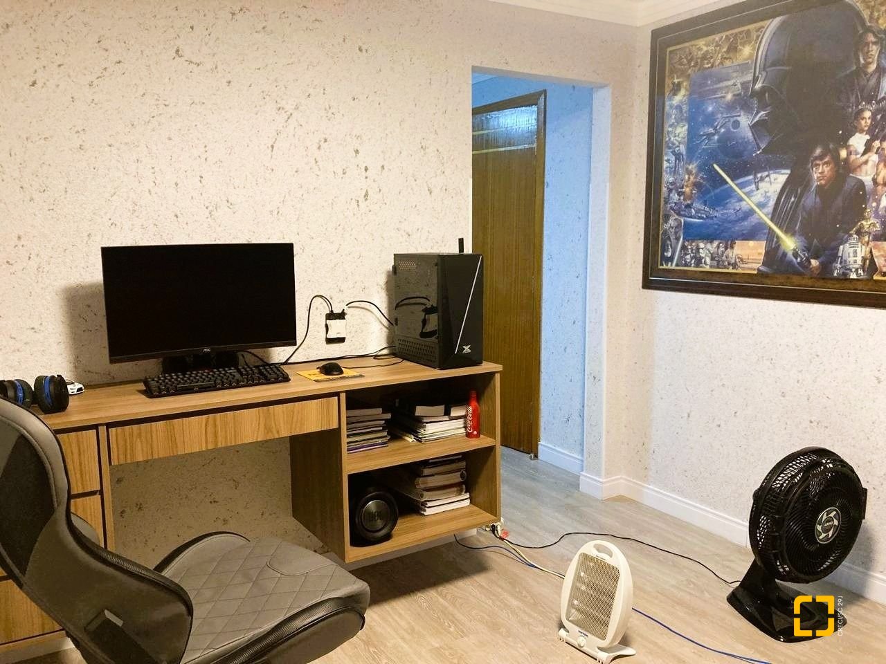 Casa com 224m², 3 quartos (sendo 1 suíte), 2 garagens, no bairro Centro em Palhoça