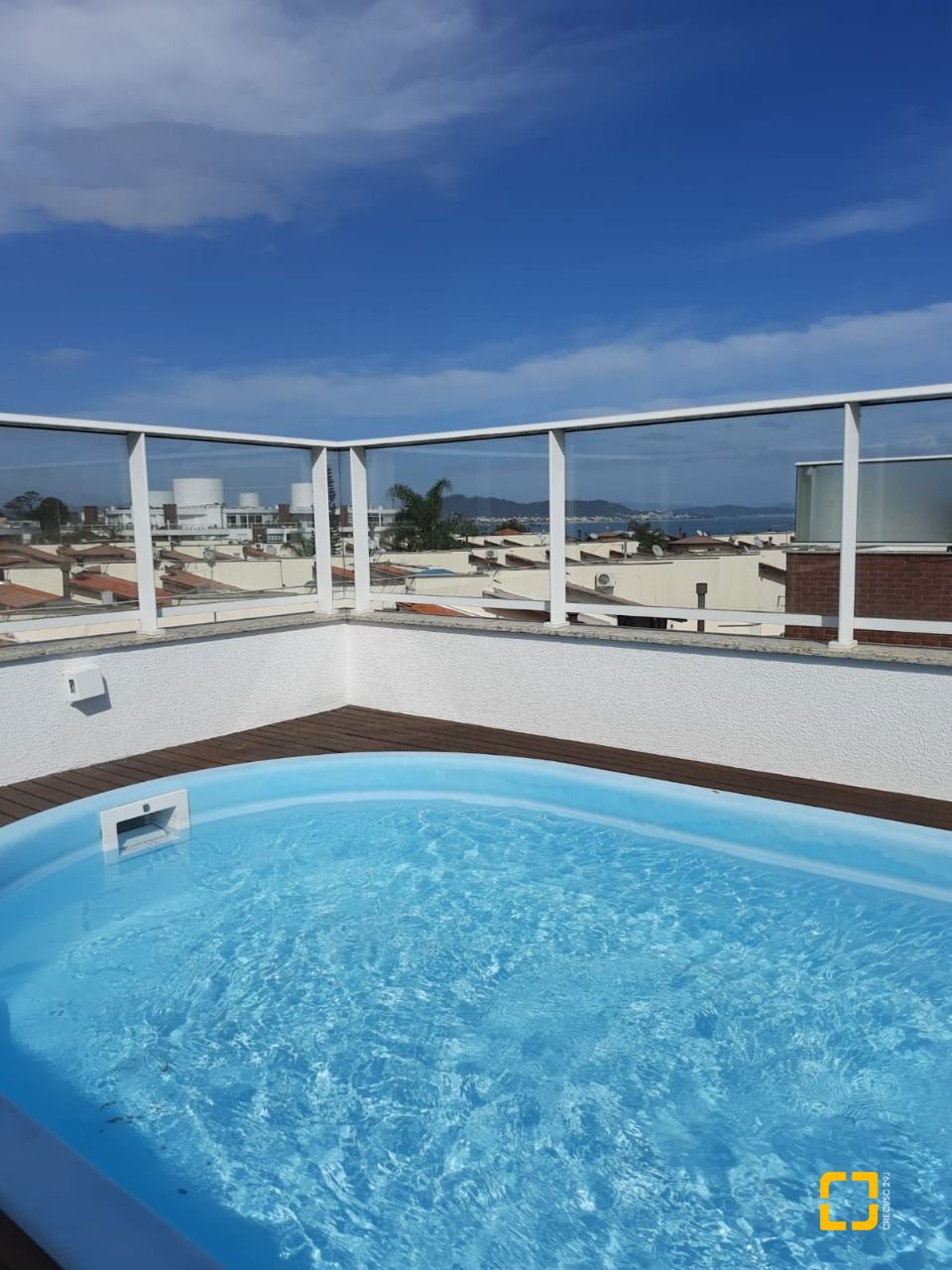 Apartamento com 145m², 3 quartos (sendo 1 suíte), 2 garagens, no bairro Cachoeira do Bom Jesus em Florianópolis