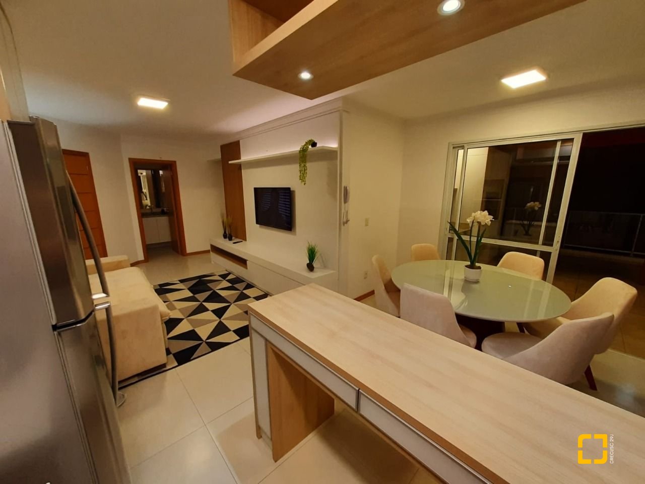 Apartamento com 145m², 3 quartos (sendo 1 suíte), 2 garagens, no bairro Cachoeira do Bom Jesus em Florianópolis
