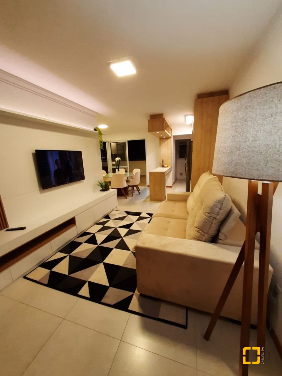 Apartamento com 145m², 3 quartos (sendo 1 suíte), 2 garagens, no bairro Cachoeira do Bom Jesus em Florianópolis