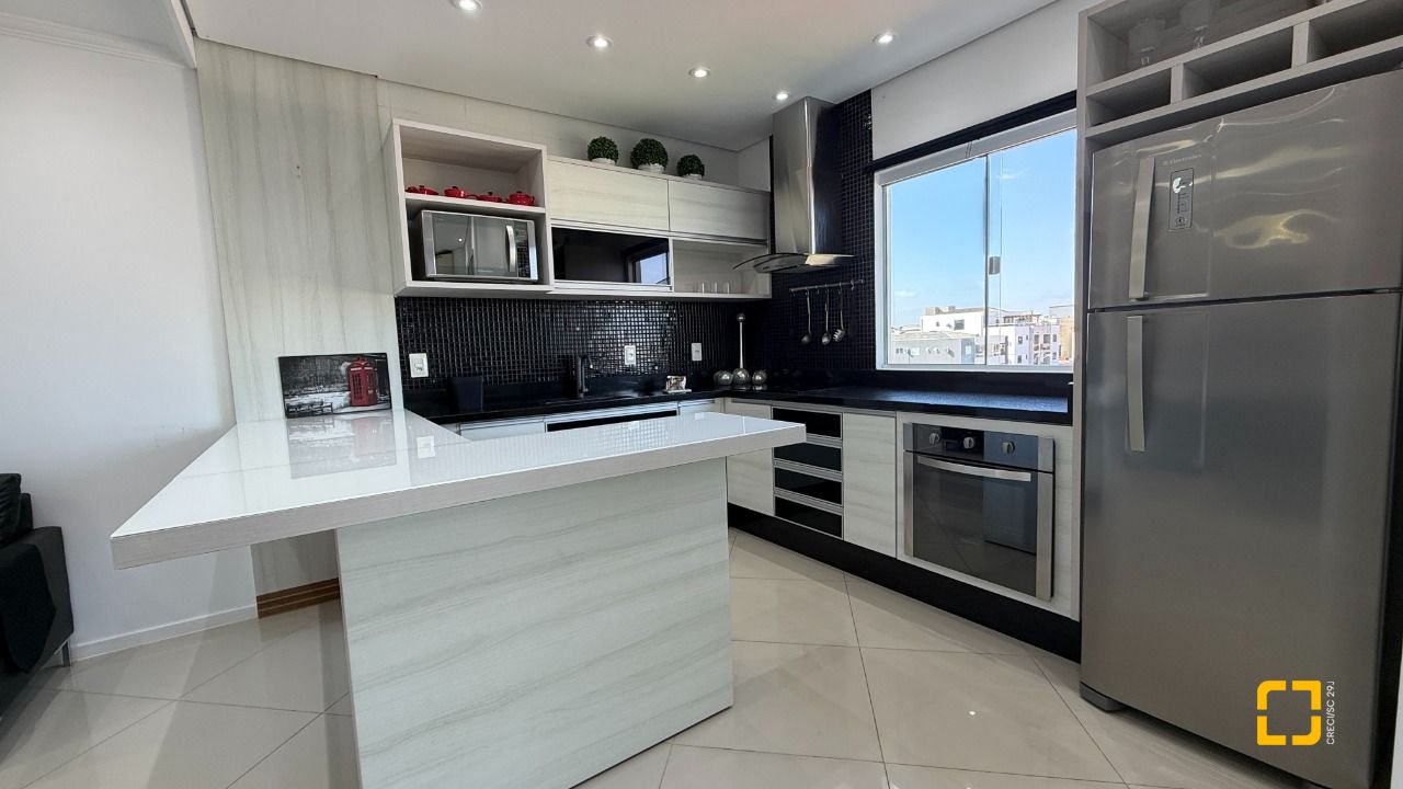 Cobertura com 115m², 2 quartos (sendo 1 suíte), 1 garagem, no bairro Ingleses em Florianópolis