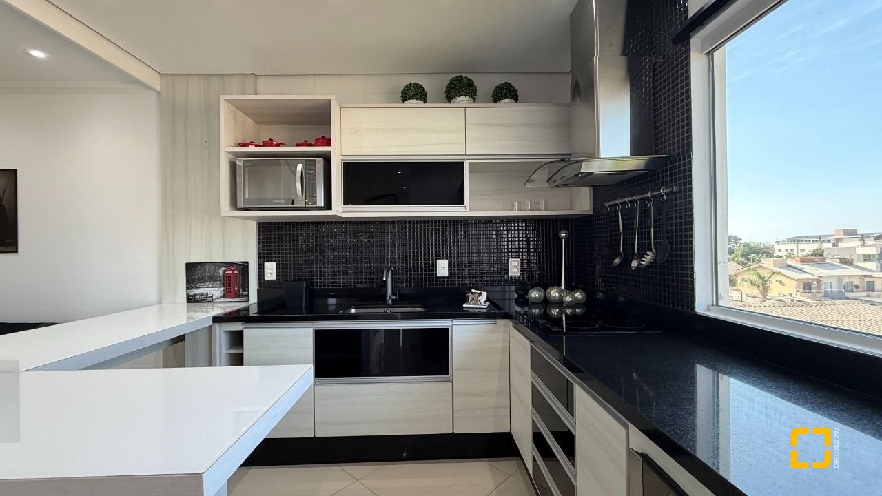 Cobertura com 115m², 2 quartos (sendo 1 suíte), 1 garagem, no bairro Ingleses em Florianópolis