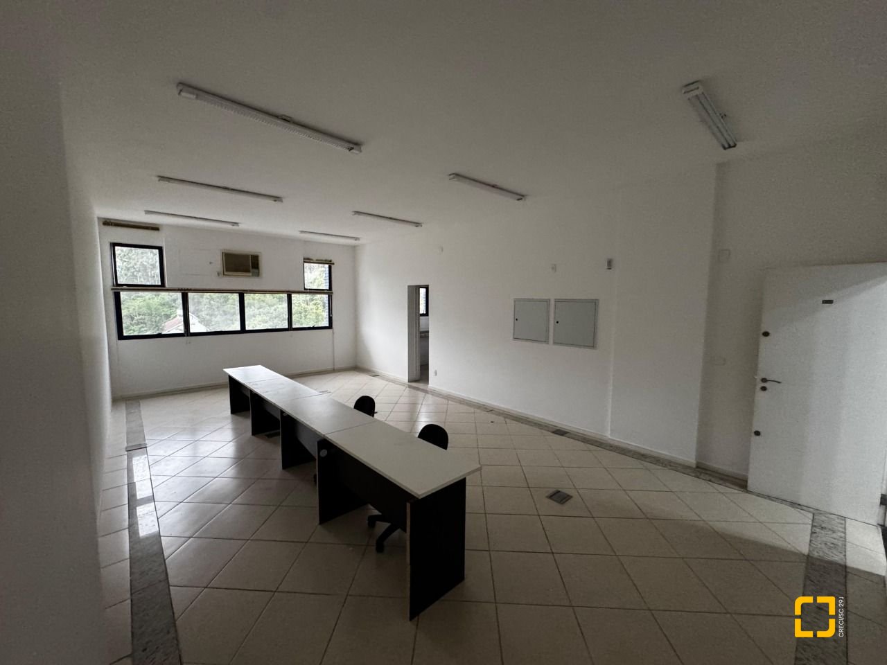 Sala com 50m², 1 garagem, no bairro João Paulo em Florianópolis