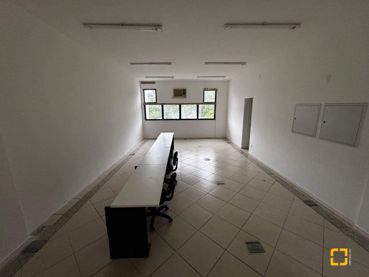 Sala com 50m², 1 garagem, no bairro João Paulo em Florianópolis