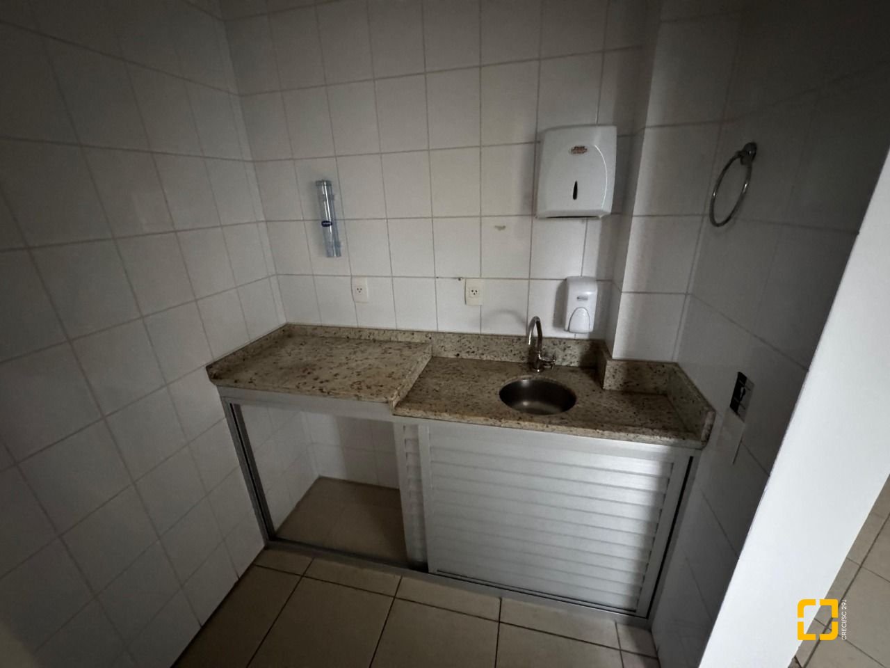 Sala com 50m², 1 garagem, no bairro João Paulo em Florianópolis