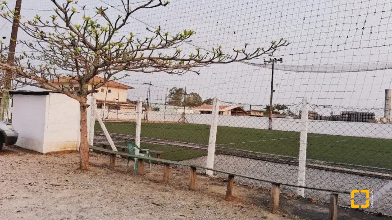 Terreno com 5275m², no bairro Forquilhas em Florianópolis