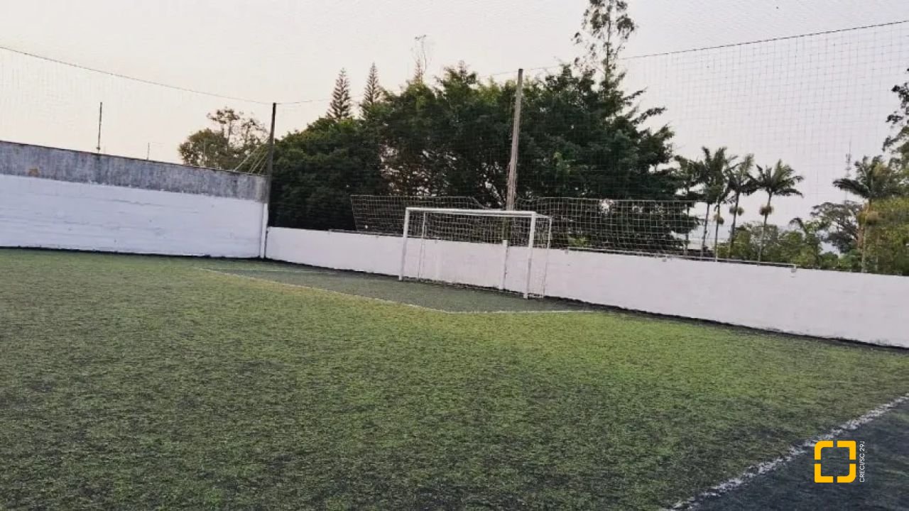 Terreno com 5275m², no bairro Forquilhas em São José