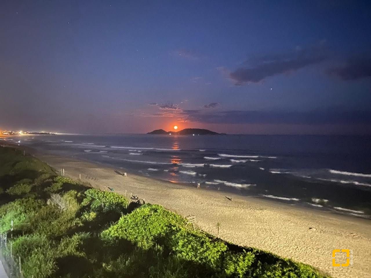 Terreno com 747m², no bairro Campeche em Florianópolis