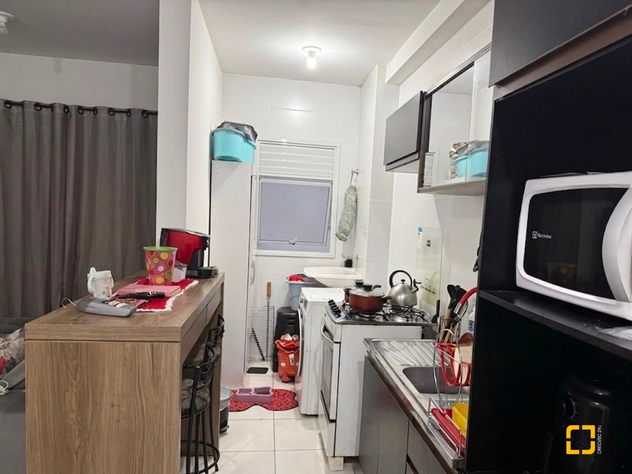 Apartamento com 56m², 2 quartos, 1 garagem, no bairro Aririu em Palhoça