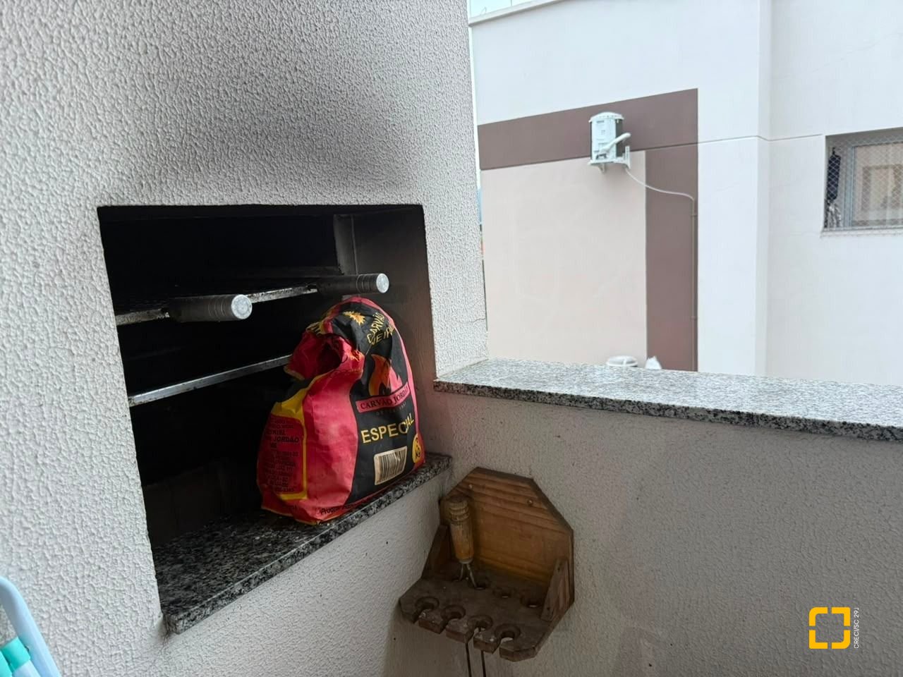 Apartamento com 56m², 2 quartos, 1 garagem, no bairro Aririu em Palhoça